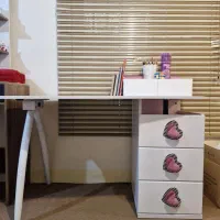 میز تحریر نوجوان دخترانه ی فانتزی