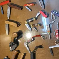 تعدادی چاقوی کمپینگ و سفر و آنتیک|کلکسیون و سرگرمی|تهران, دولاب|دیوار