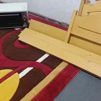 تخت خواب تک نفره دوتا با یه گلیم فرش با توستر