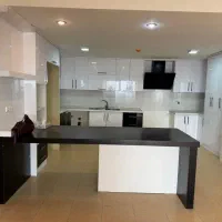 کابینت های گلاس  به همراه ۴ عدد کمد دیواری