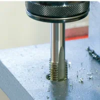 خدمات سوراخکاری و قلاویزکاری و تراش cnc