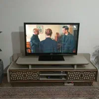 میز تلوزیون در حد نو