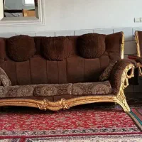 مبل ۹ نفره  همراه با عسلی ها  و میز