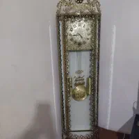 ساعت برنجی ایستاده