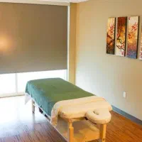 خدمات ماساژدرمنزل برای آقایان(ورزشی.ریلکسی،درمانی)