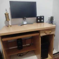 میز کامپیوتر