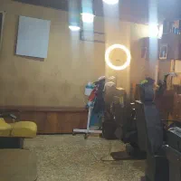 فروش 3عدد صندلی ارایشگاه طرح برقی