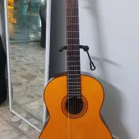 گیتار یاماها C70