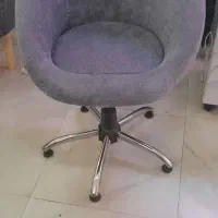 فروش آینه آرایشگاه و صندلی استادکار و صندلی کپ|آرایشگاه و سالن‌های زیبایی|کرج, اصفهانی‌ها|دیوار