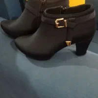 کفش شیک و خوش پا و کاملا راحت