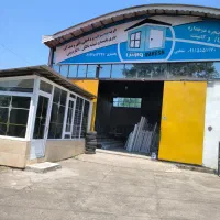 کارگر ساده برای درب و پنجره سازی دوجداره