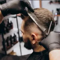 اصلاح و‌کوتاهی موی مردانه رایگان