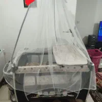 تخت و پارک کودک