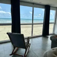اجاره شبان ویلا استخردار ساحلی پلاک اول دریا اب اب