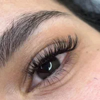 خدمات اکستنشن مژه لیفت ابرو و مژه
