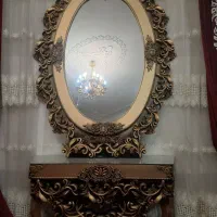 میز و آینه