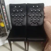 میز ناهار خوری و ۴ عدد صندلی