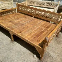 تخت سنتی پرستو