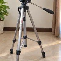 سه‌پایه دوربین و فیلم‌برداری SolideX مدل VT-8