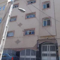 رهن آپارتمان ۱۴۰ متری ۳ خوابه طبقه ۲