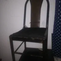 دوتا صندلی