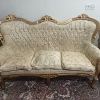 مبل سلطنتی