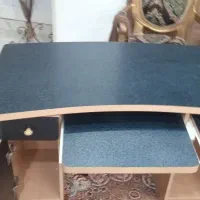 میز کامپیوتر سالم