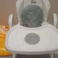 صندلی غذای کودک در حد نو