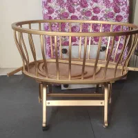 تخت کنار مادر گهواره و ثابت|تخت و صندلی بچه|قزوین, |دیوار