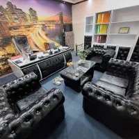 میز و مبلمان و کتابخانه