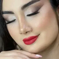 میکاپ کار هستم