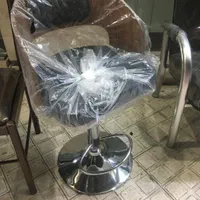 صندلی اپنی پشت چوبی