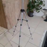 پایه دوربین سالم