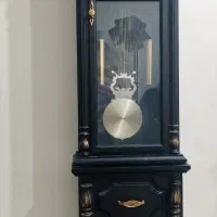 ساعت ایستاده و ساعت دیواری