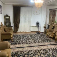 ۸۵متر آپارتمان طبقه ۳ با آسانسور مرکز شهر