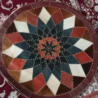 فرش گرد پوست گاوی