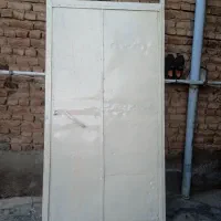 در حیاط یک لنگه منزل مسکونی