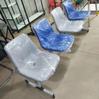 صندلی انتظار نیمکتی در رنگبندی متنوع