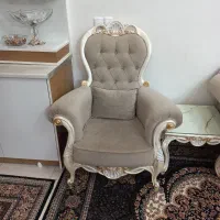 مبل سلطنتی و میز غذاخوری