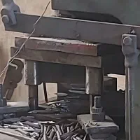 فروش پرس هیدرولیک با دو قالب تیز و یک خم|ماشینآلات صنعتی|مشهد, بهار|دیوار