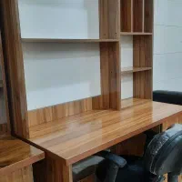 میز تحریر کتابخانه ای|کتابخانه، شلف، قفسههای دیواری|حمیدیا, |دیوار