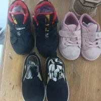 چند جفت کفش بچه در حد نو