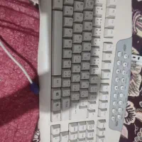 سیستم معمولی|رایانه رومیزی|لالجین, |دیوار