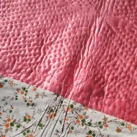 سه تا لحاف دونفره هر کدوم ۳۰۰۰۰۰۰ تومن