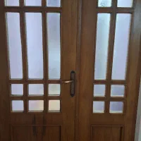 در تمام چوب سالم و تمییز