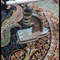 دستگاه پرس دکمه دستی