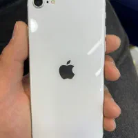 ایفون se