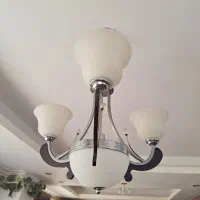 لوستر روشن|لوستر و چراغ آویز|رشت, چمارسرا|دیوار