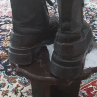 پوتین و کفش کاملن سالم|کیف، کفش، کمربند|آستانه اشرفیه, |دیوار