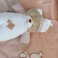 سرویس تشک لحاف نوزاد سه تکه نو با عروسک رو نصب شده|اسباب و اثاث بچه|ملایر, |دیوار